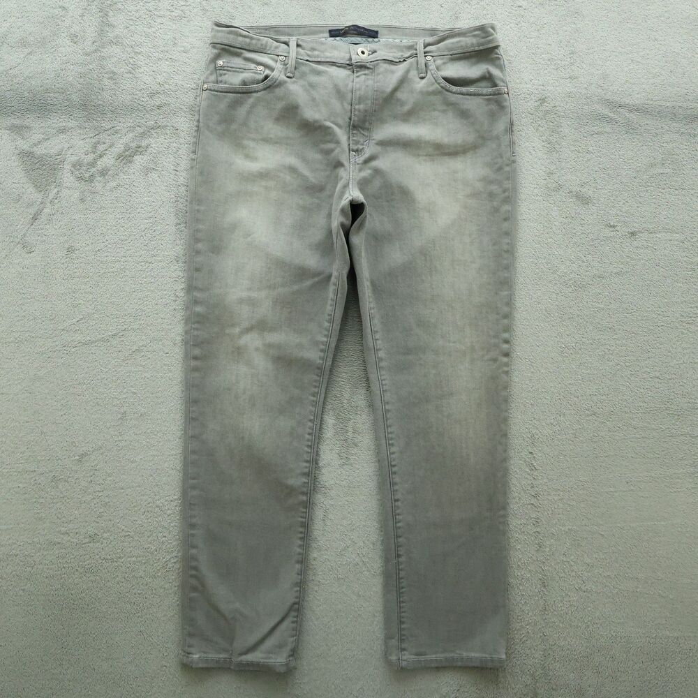 Levi's Original Jeans Women's Size 12M Gray Mid-Rise Boyfriend Denim 29" Inseam